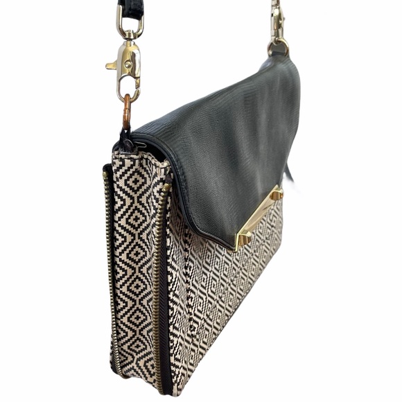 🌸Stella & Dot Crossbody! - Picture 4 of 11